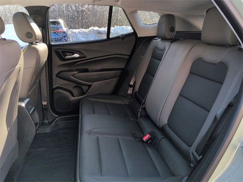 Used 2024 Chevrolet Trax ACTIV w/ Sunroof Package image 23