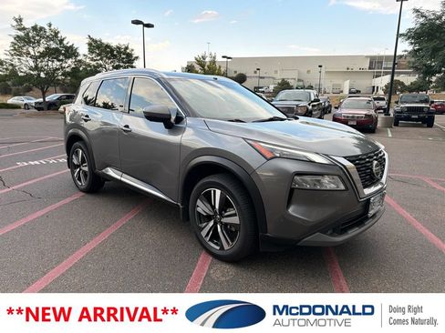 Used 2021 Nissan Rogue SL w/ Premium Package AWD/4WD image 1