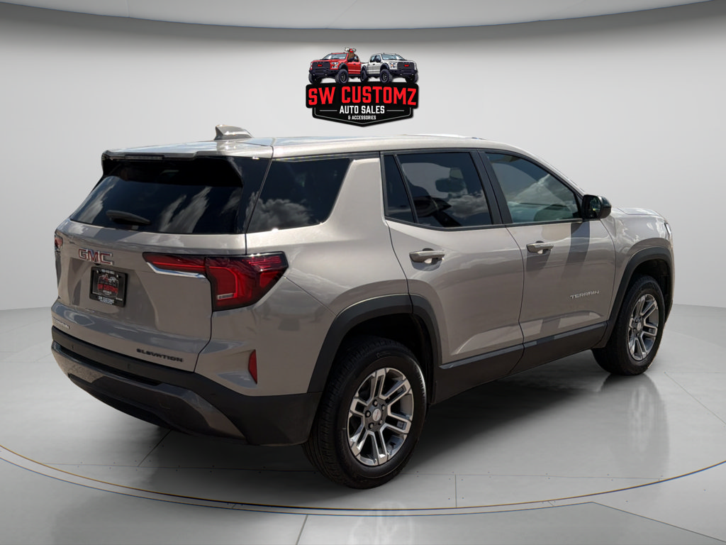 Used 2026 GMC Terrain Elevation FWD image 7
