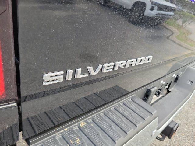 Certified 2025 Chevrolet Silverado 2500 LTZ w/ LTZ Premium Package AWD/4WD image 8