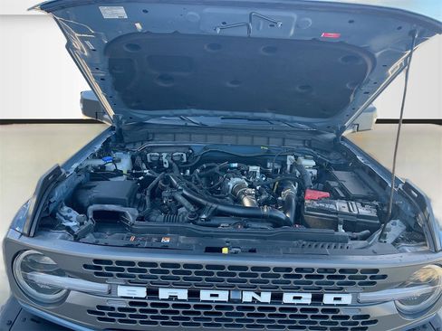 Used 2024 Ford Bronco Badlands image 30