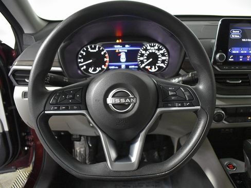 Certified 2023 Nissan Altima 2.5 SV image 15