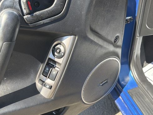 Used 2004 Hyundai Tiburon GT FWD image 11