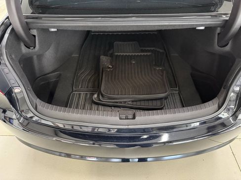 Used 2020 Acura TLX FWD image 9