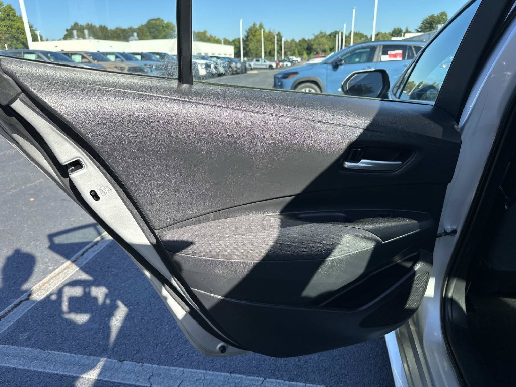 Used 2021 Toyota Corolla LE FWD image 11