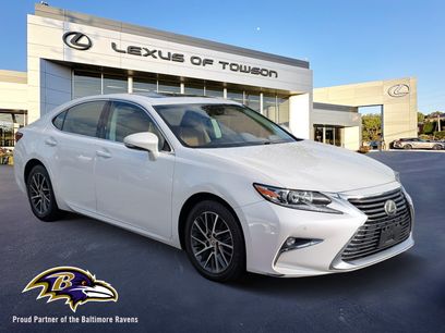 Used 2017 Lexus ES 350 w/ Navigation System Package
