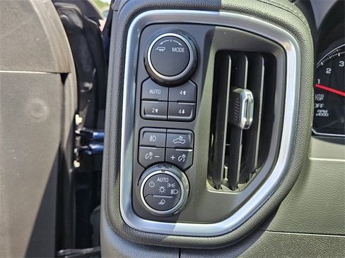 Used 2021 Chevrolet Silverado 1500 LT Trail Boss w/ Convenience Package II image 27