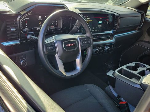 Used 2023 GMC Sierra 1500 Elevation image 3