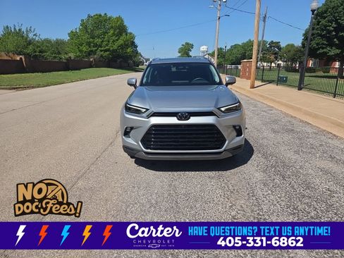 Used 2024 Toyota Grand Highlander FWD image 3