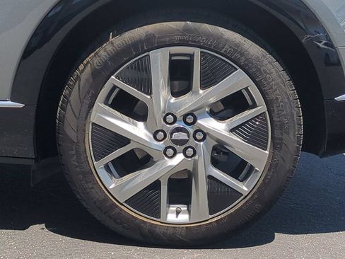 Used 2026 Cadillac Optiq Luxury 1 RWD image 38