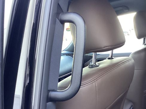 Used 2024 Nissan Armada Platinum w/ Captain's Chairs Package image 31