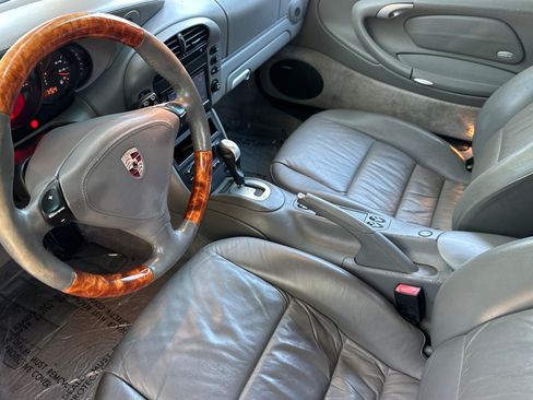 Used 2003 Porsche 911 Cabriolet image 4
