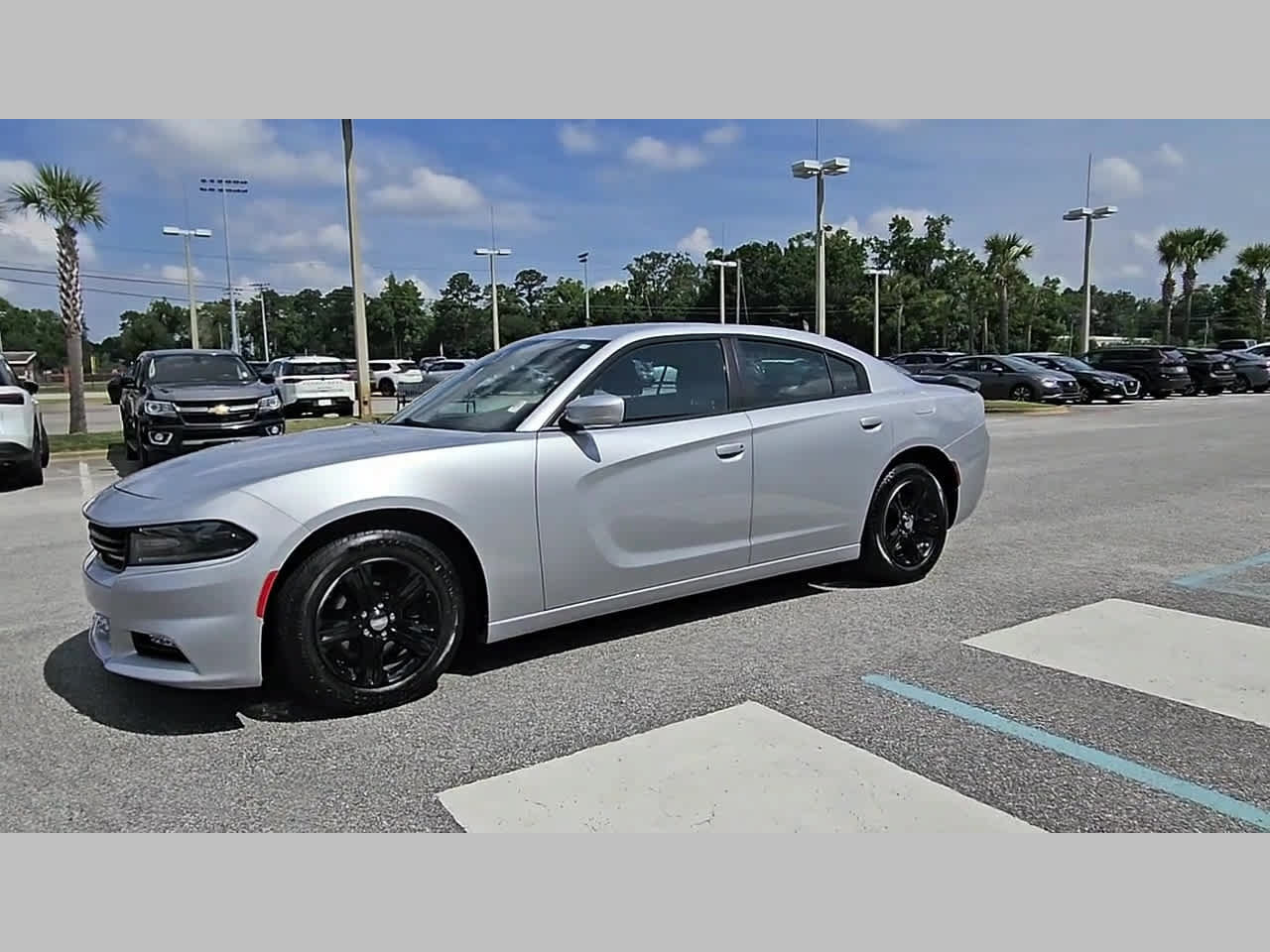 Used 2020 Dodge Charger SXT w/ Driver Convenience Group RWD image 23
