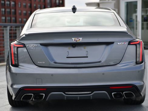 Used 2021 Cadillac CT5 V w/ Premium Package image 10