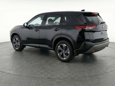 Used 2025 Nissan Rogue SV image 6