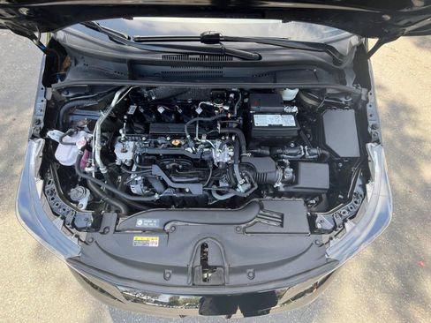 Used 2025 Toyota Corolla LE FWD image 30