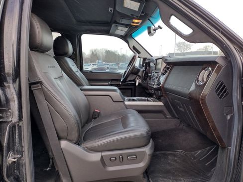 Used 2016 Ford F350 Platinum w/ Platinum Package image 9