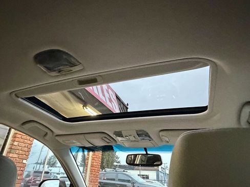 Used 2013 Subaru Outback 2.5i Limited image 23