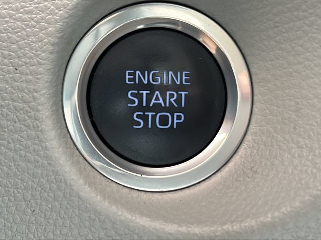 Used 2022 Toyota Corolla Cross LE FWD image 22