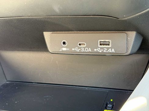 Used 2025 Subaru Forester Limited AWD/4WD image 27