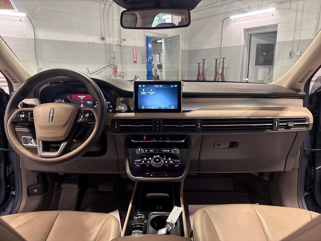 Used 2022 Lincoln Corsair FWD image 37