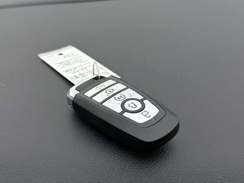 Used 2020 Lincoln Corsair AWD w/ Premium Package image 30