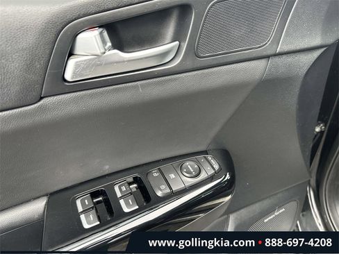 Used 2019 Kia Sportage SX image 17