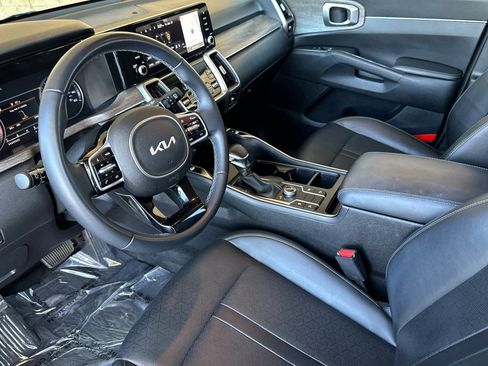 Used 2022 Kia Sorento S AWD/4WD image 10