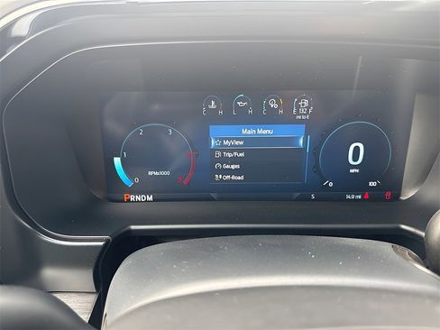 New 2025 Ford F250 Lariat w/ FX4 Off-Road Package image 12