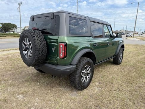 Used 2024 Ford Bronco Badlands image 7