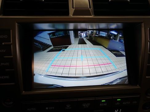 Used 2017 Lexus GX 460 image 8