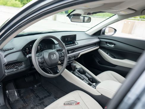 Used 2025 Honda Accord LX image 13