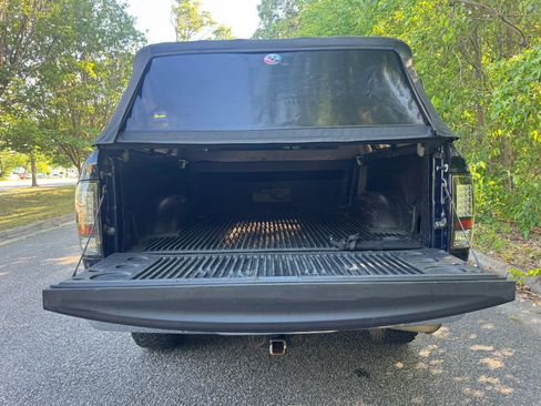 Used 2017 RAM 1500 Classic SLT AWD/4WD image 8