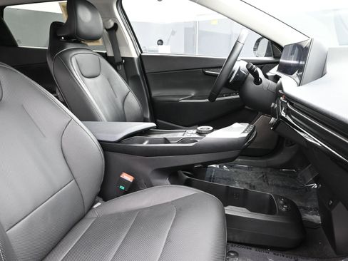 Used 2024 Kia EV6 Wind w/ Wind Technology Package image 29