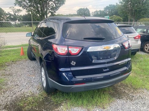 Used 2015 Chevrolet Traverse LS FWD image 13