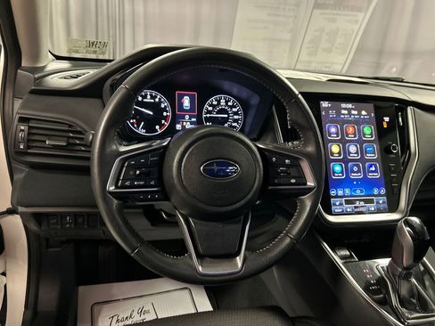 Used 2024 Subaru Outback Premium AWD/4WD image 13