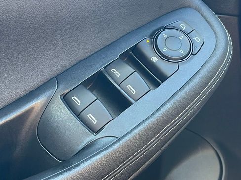 Used 2024 Buick Encore GX Sport Touring image 31