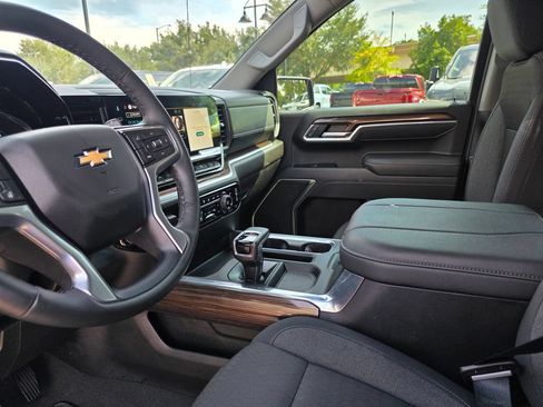 Certified 2025 Chevrolet Silverado 1500 LT RWD image 14