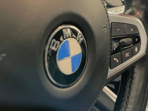 Used 2021 BMW 330i xDrive Sedan w/ M Sport Package AWD/4WD image 38