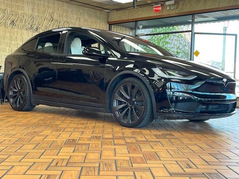 Used 2022 Tesla Model X Plaid AWD/4WD image 9