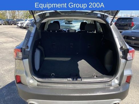 Used 2022 Ford Escape SE w/ Cold Weather Package image 9