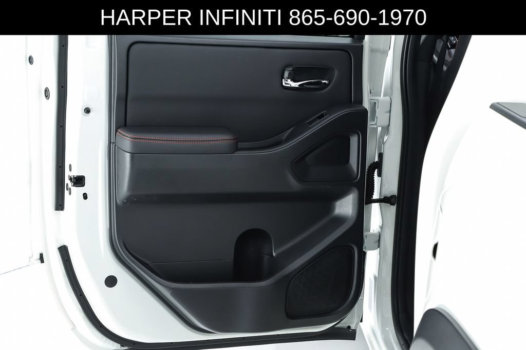 Used 2024 Nissan Frontier PRO-4X w/ Pro Premium Package AWD/4WD image 18