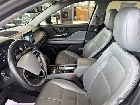 Certified 2021 Lincoln Corsair AWD w/ Premium Package image 12