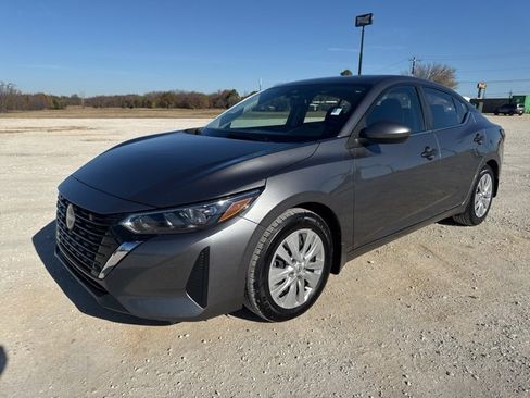 Used 2024 Nissan Sentra S image 1