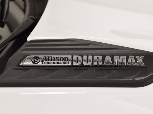 Used 2025 Chevrolet Silverado 3500 W/T w/ WT/CX Safety Package image 9