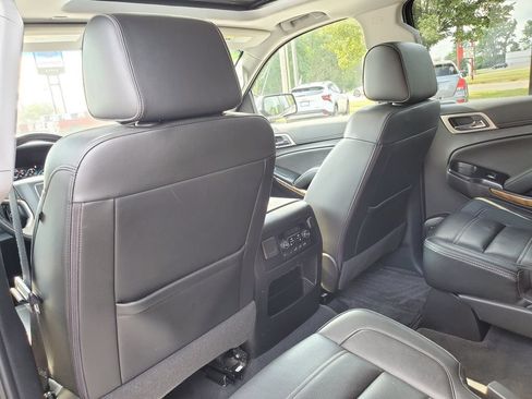 Used 2020 GMC Yukon Denali w/ Denali Ultimate Black Edition AWD/4WD image 32