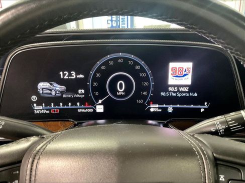 Used 2021 Cadillac Escalade ESV Sport Platinum w/ Heavy-Duty Trailer Package AWD/4WD image 26
