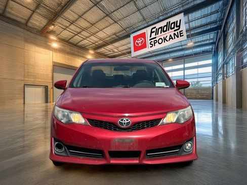 Used 2013 Toyota Camry SE FWD image 2