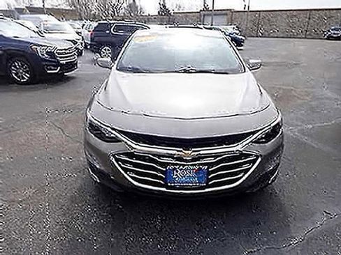 Used 2023 Chevrolet Malibu LT FWD image 2