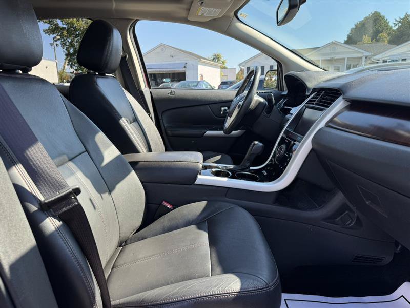 Used 2013 Ford Edge Limited FWD image 16